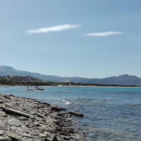 Sunflower House * 西尼斯科拉