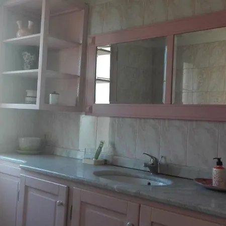 Sunflower House 公寓 *