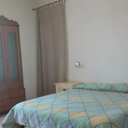 Sunflower House 西尼斯科拉